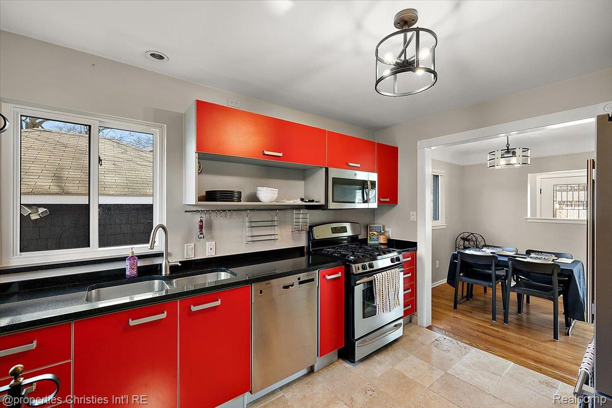 8441 Northfield Boulevard