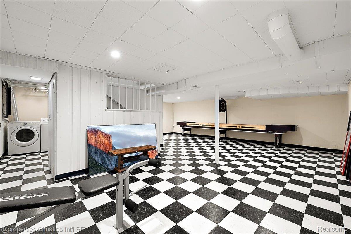 8441 Northfield Boulevard