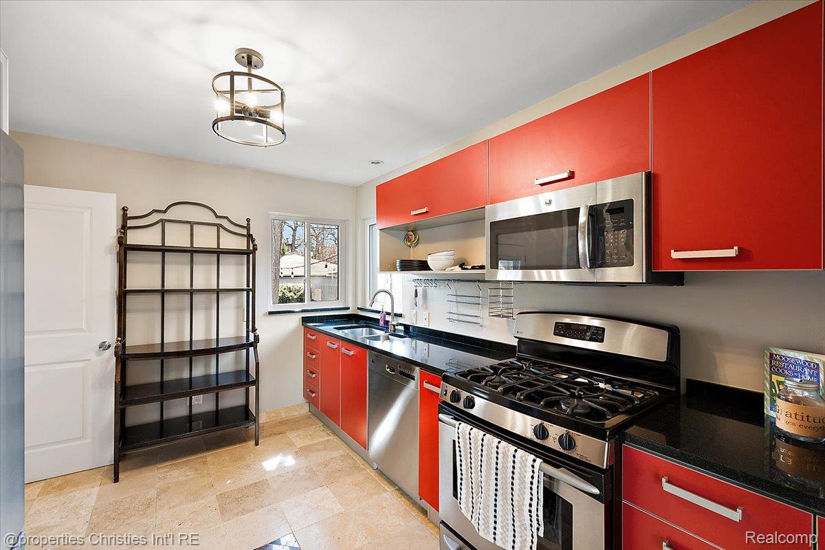 8441 Northfield Boulevard