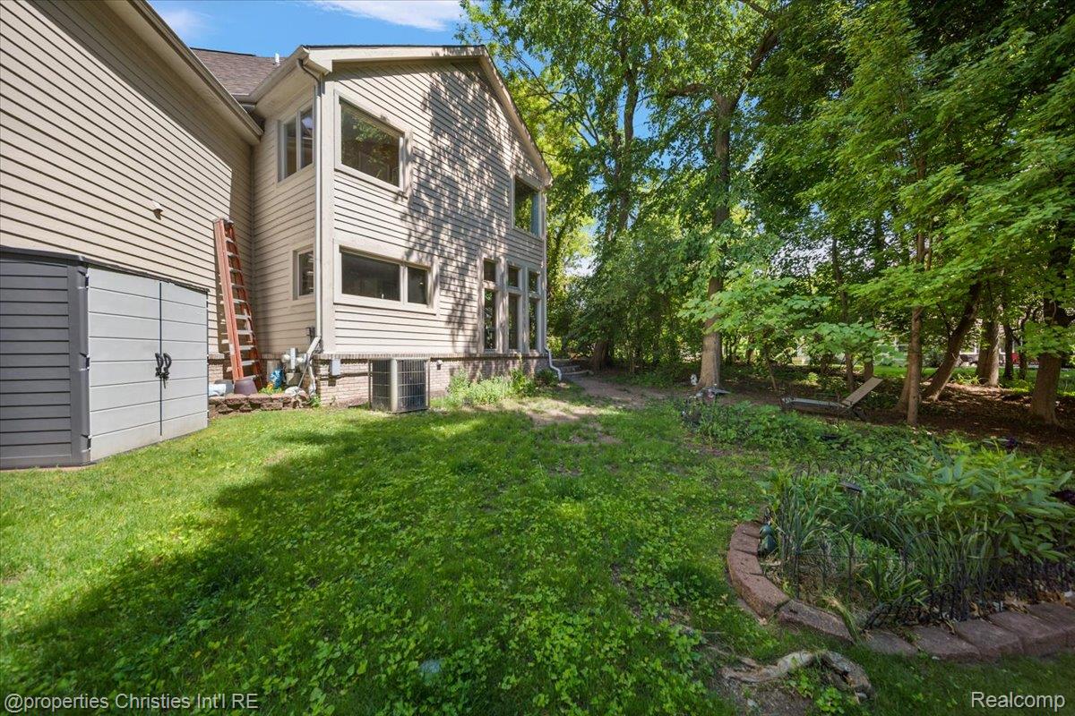 2685 Elizabeth Lane