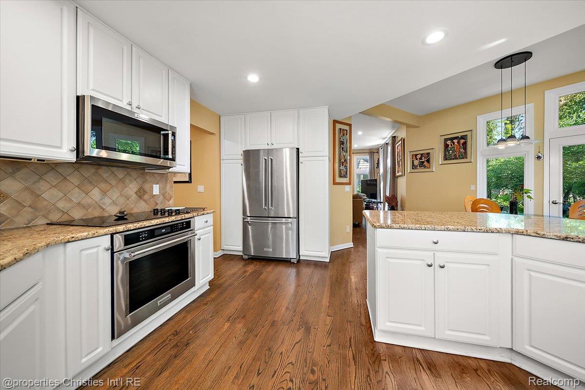 2685 Elizabeth Lane