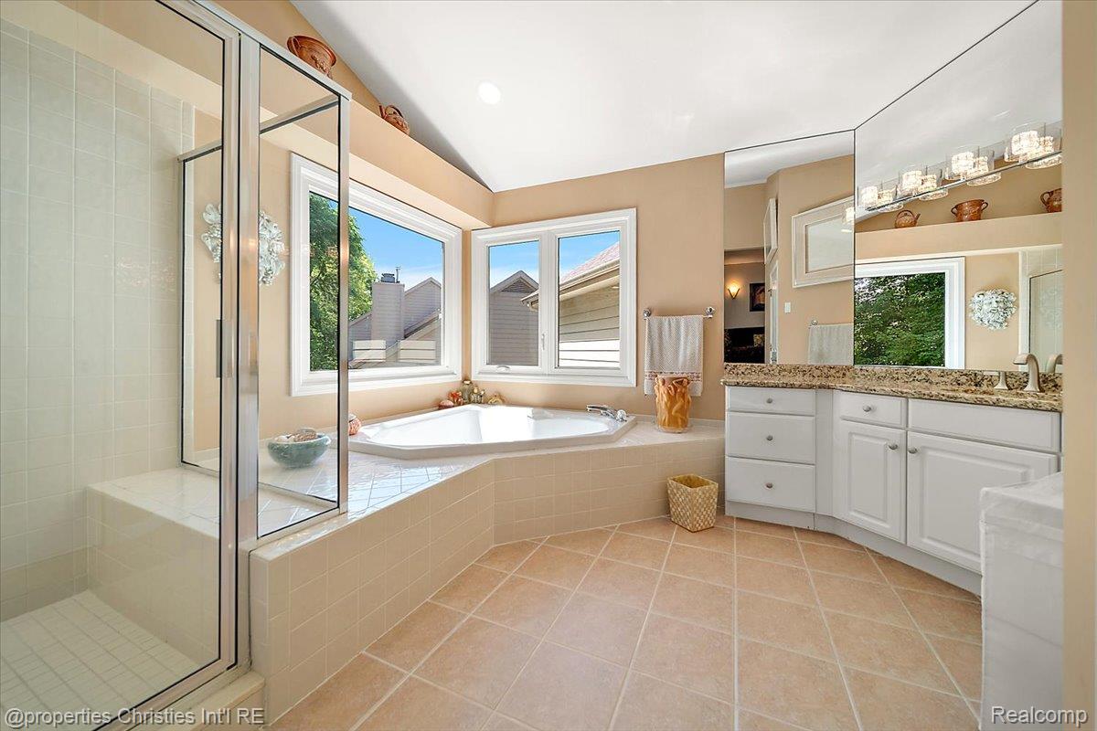 2685 Elizabeth Lane