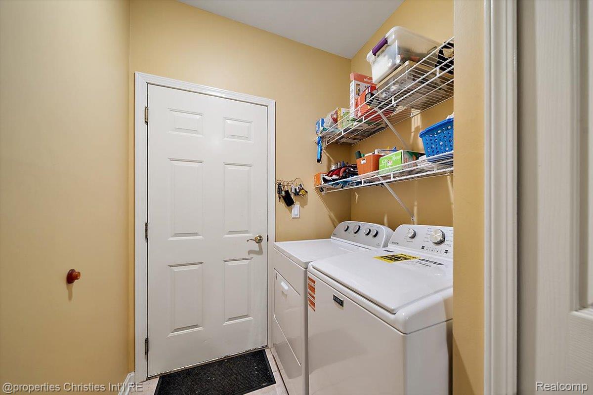 2685 Elizabeth Lane