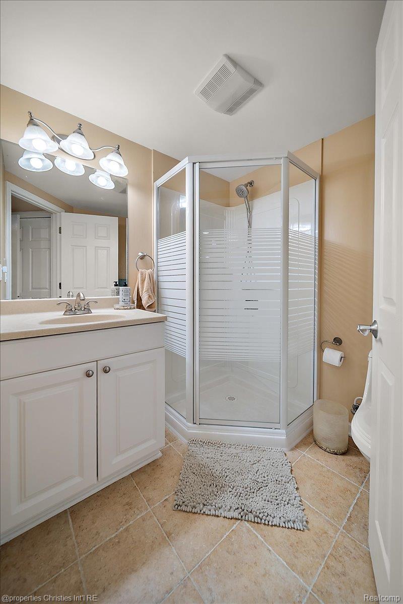 2685 Elizabeth Lane