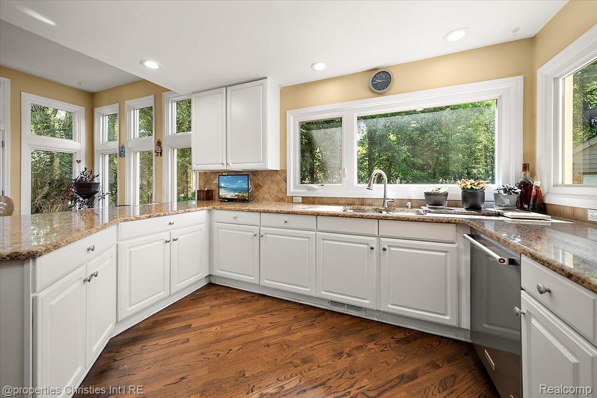 2685 Elizabeth Lane