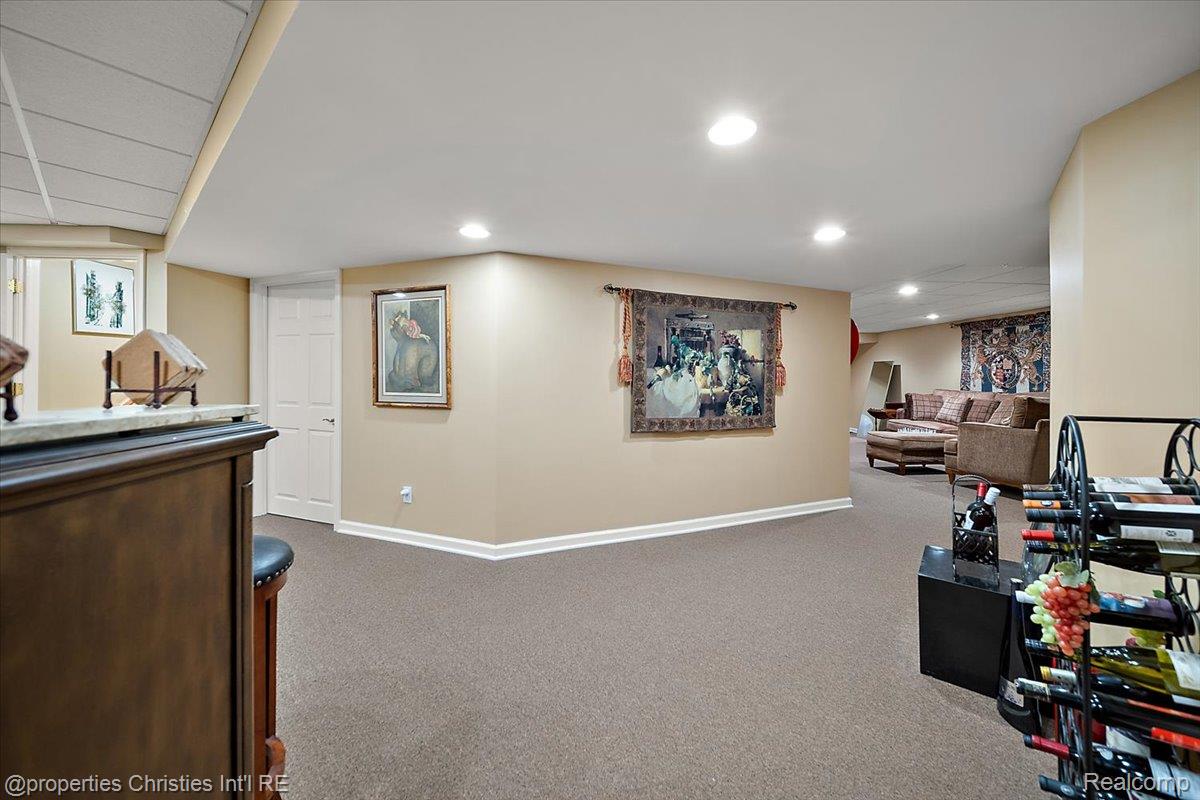2685 Elizabeth Lane