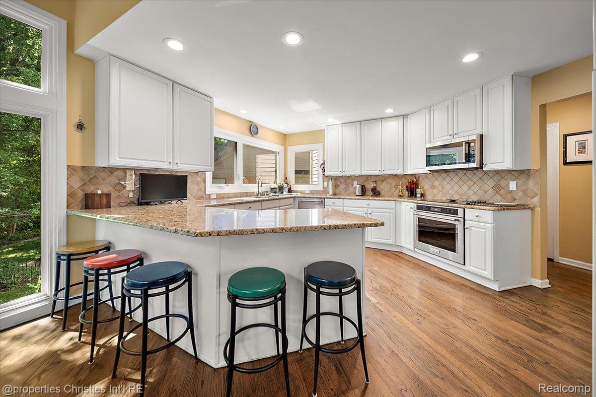 2685 Elizabeth Lane