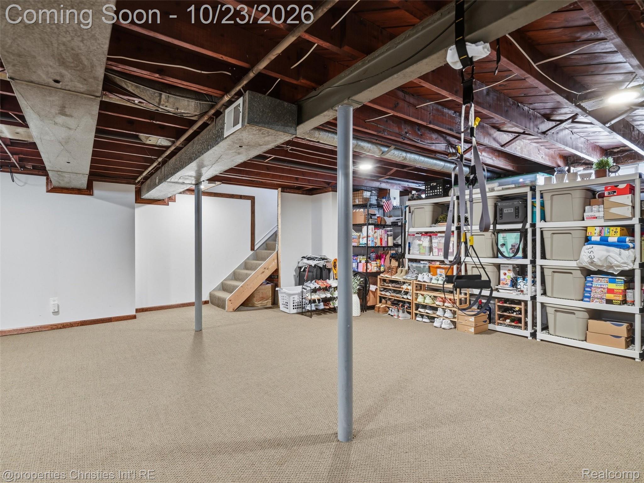 1112 E 4th ST