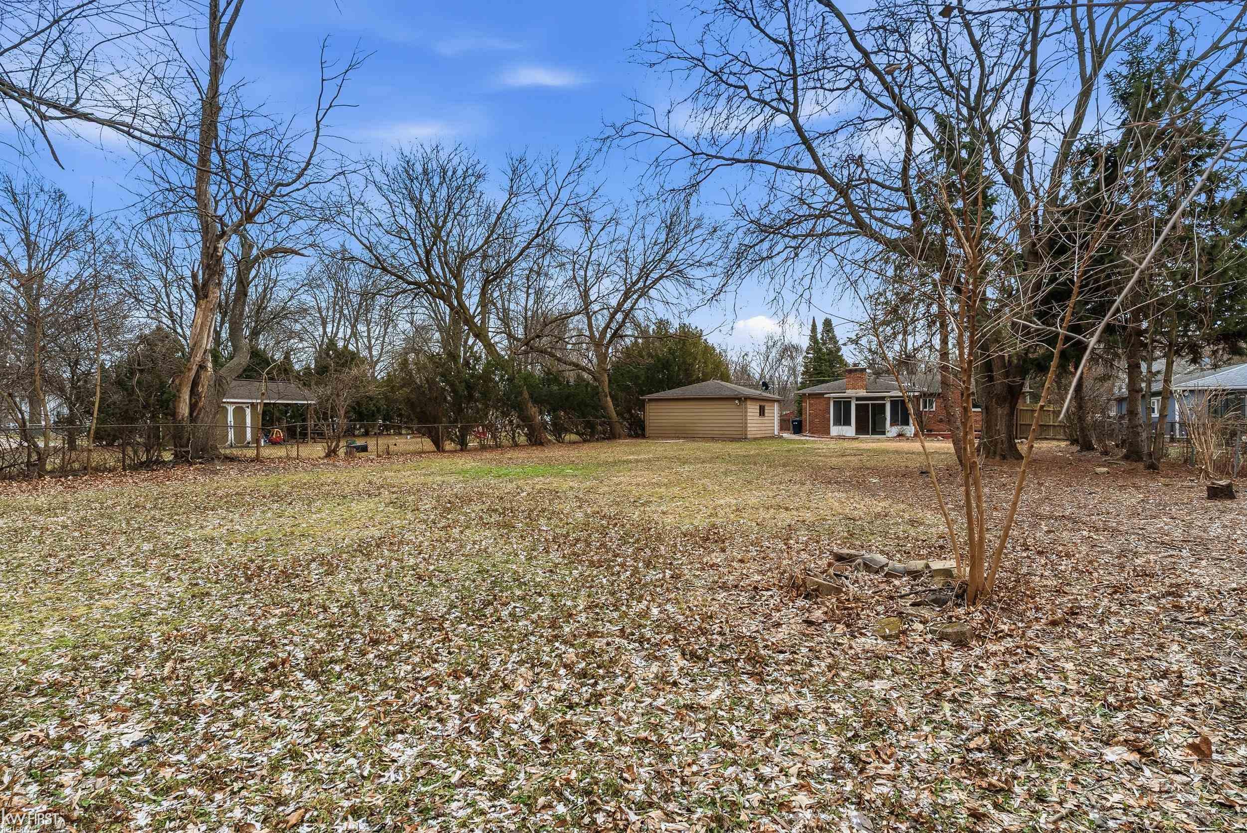 5093 Northlawn Drive