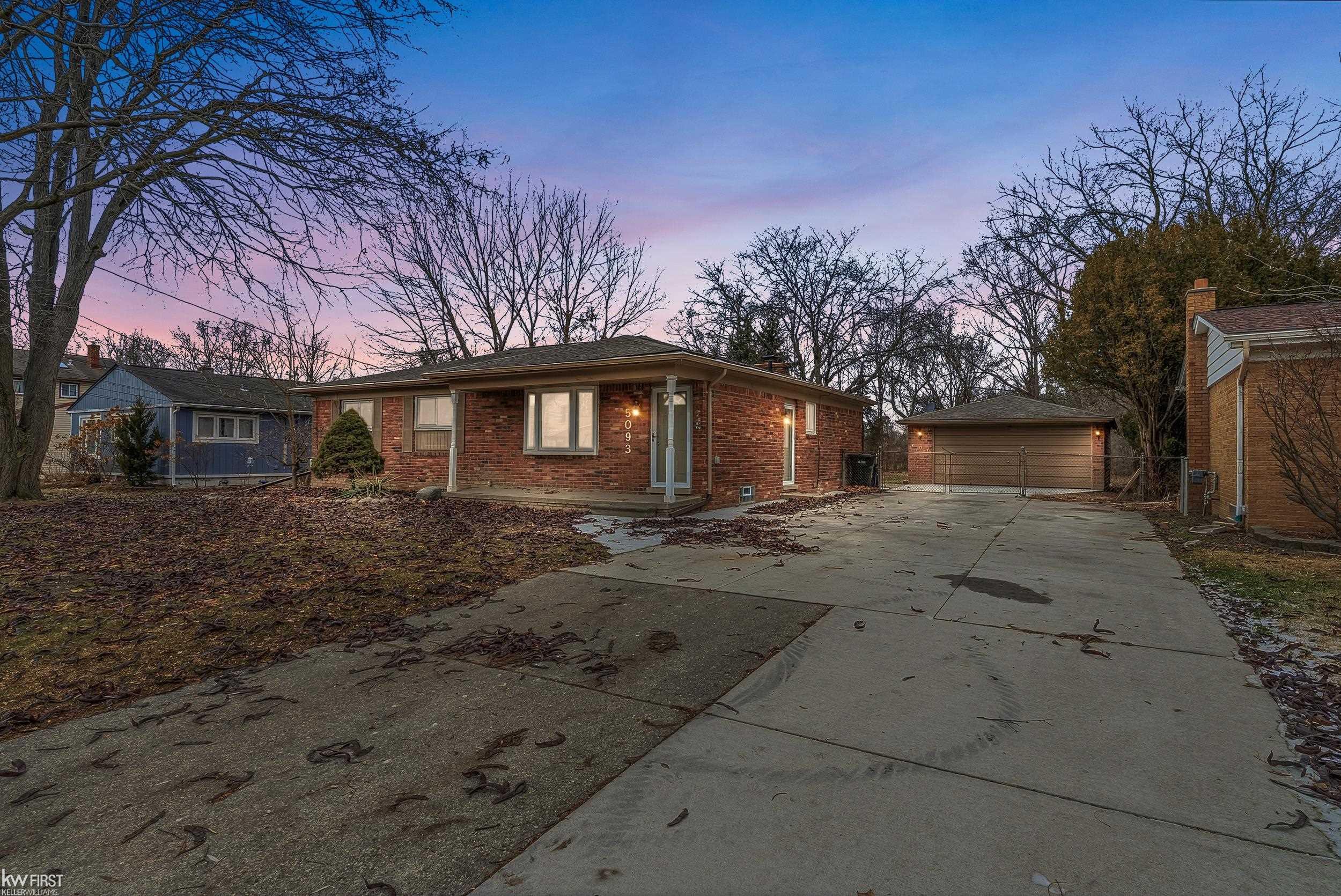 5093 Northlawn Drive