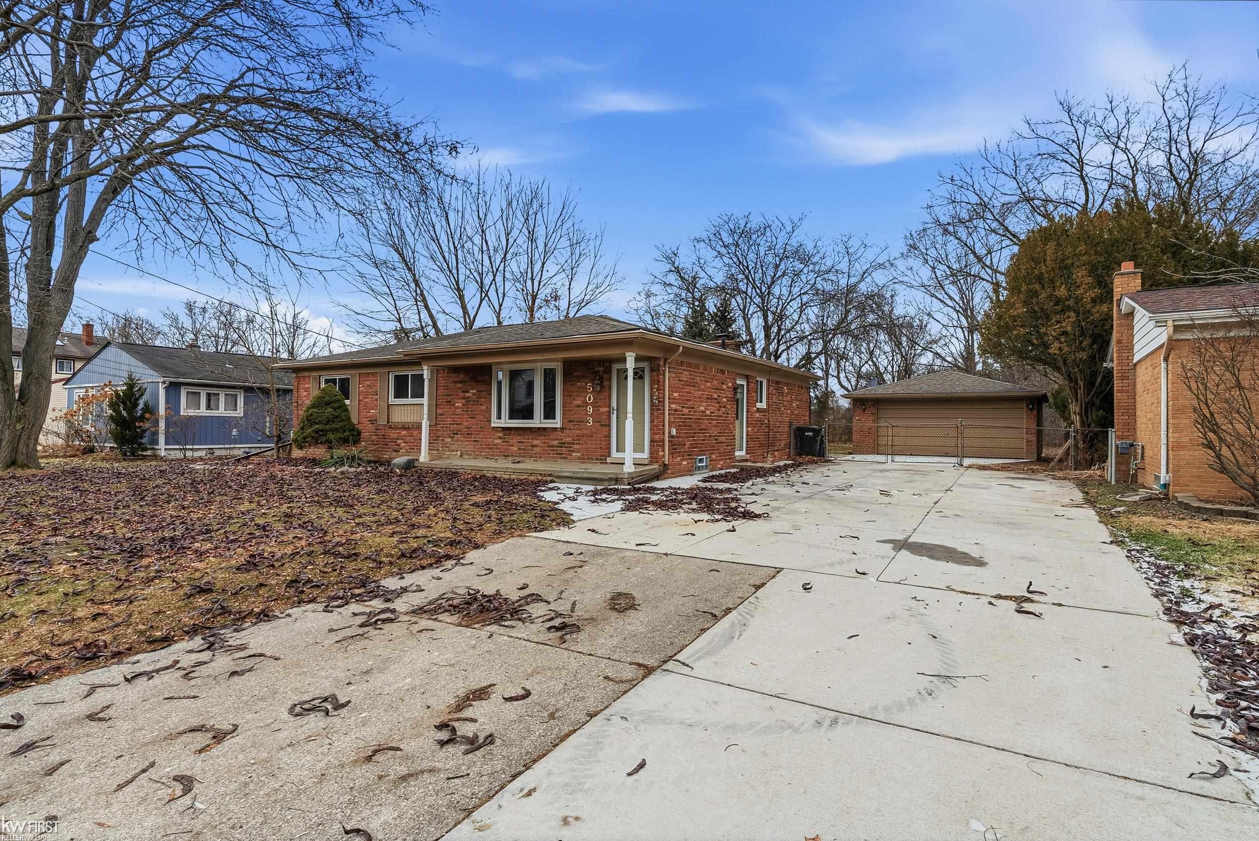 5093 Northlawn Drive