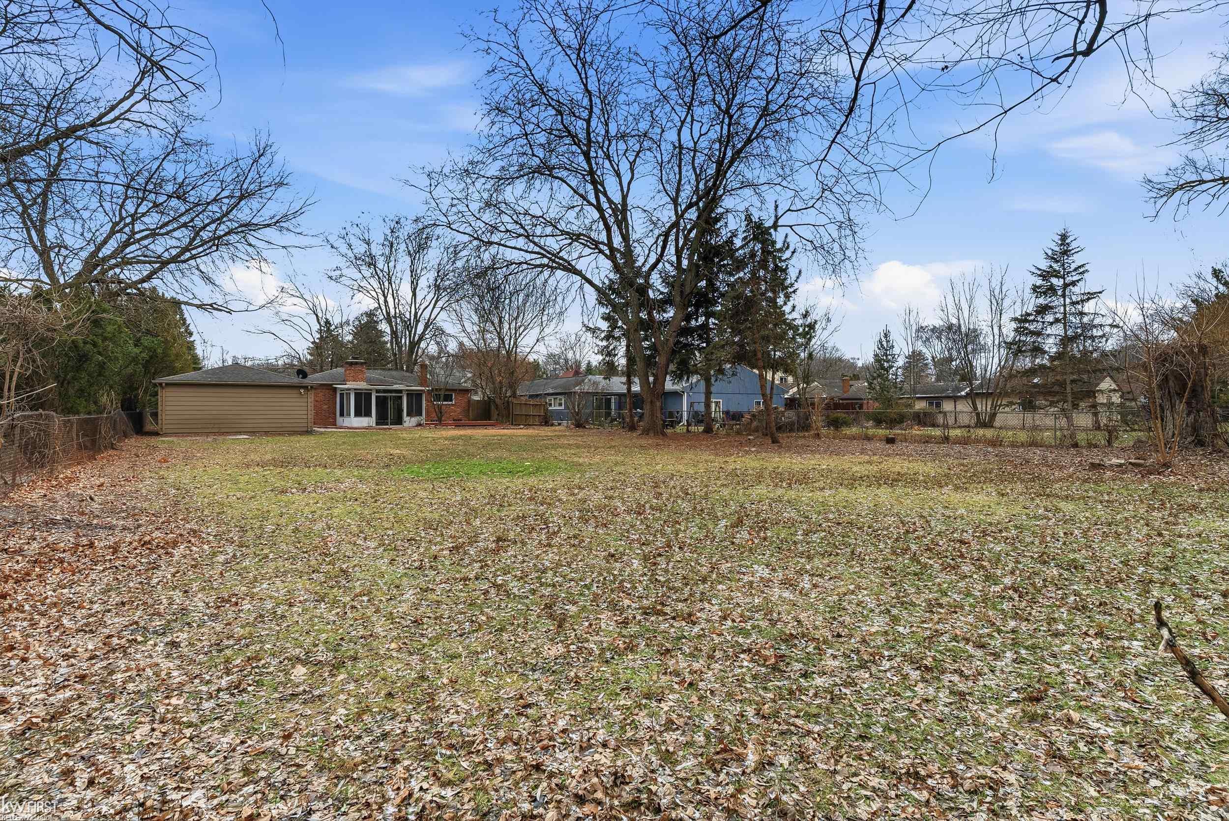 5093 Northlawn Drive