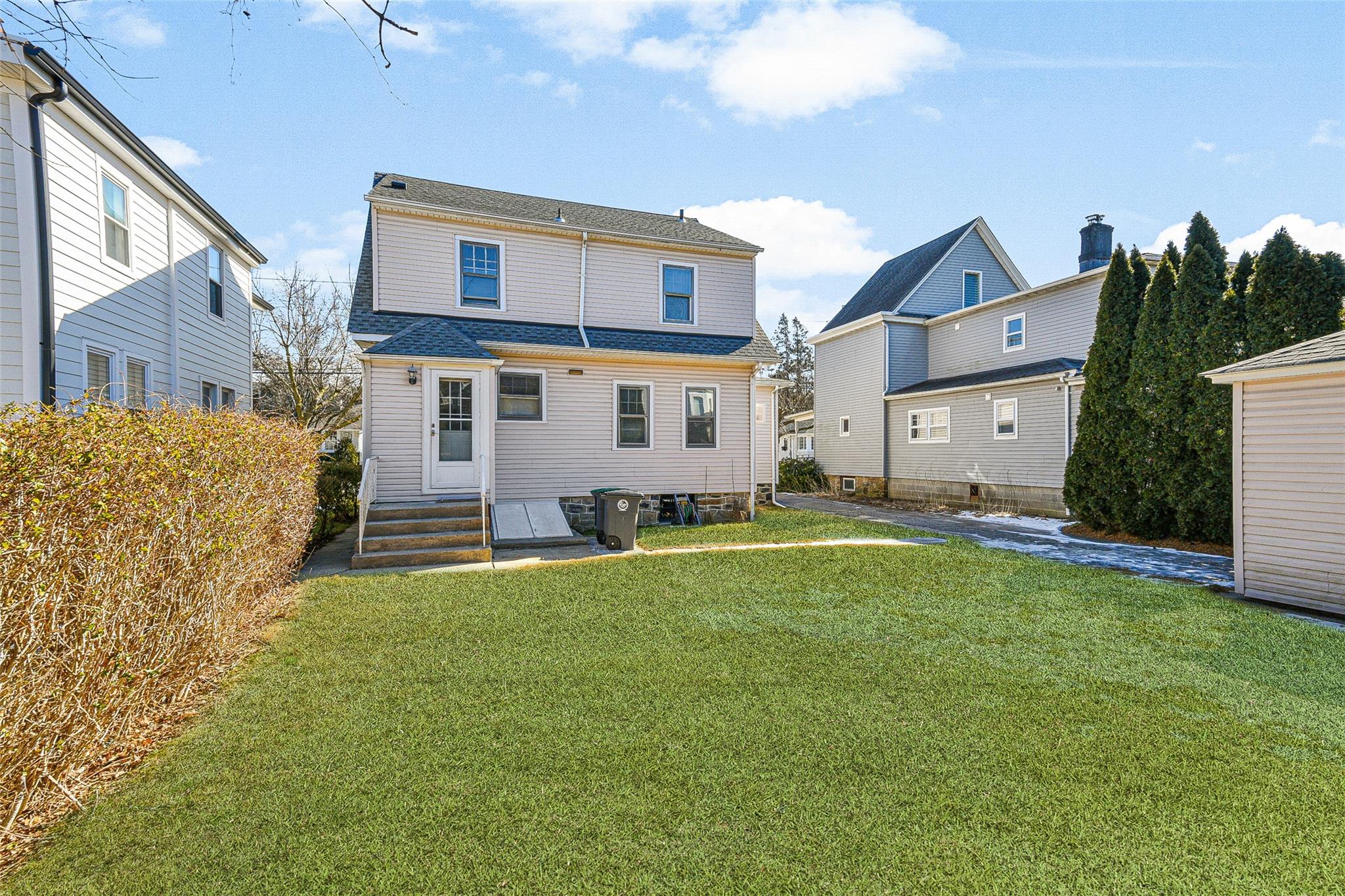 127 Third Avenue