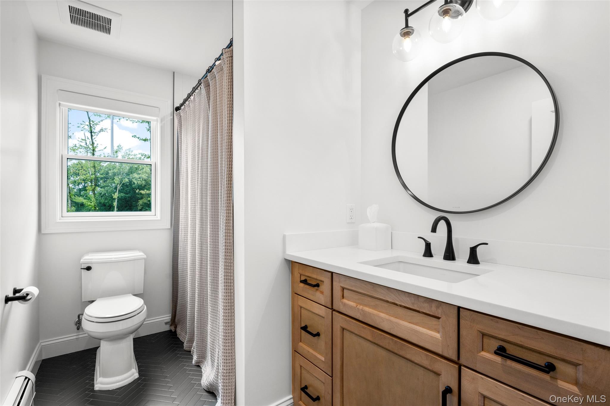 28 Pvt Del Regno Court