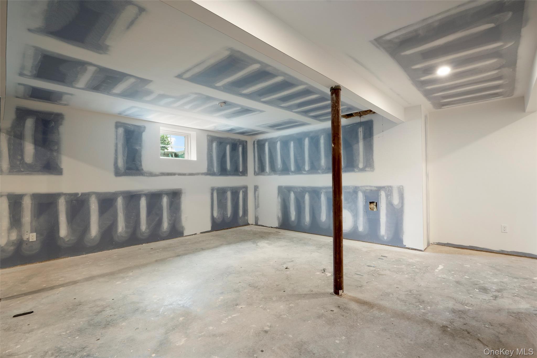 28 Pvt Del Regno Court