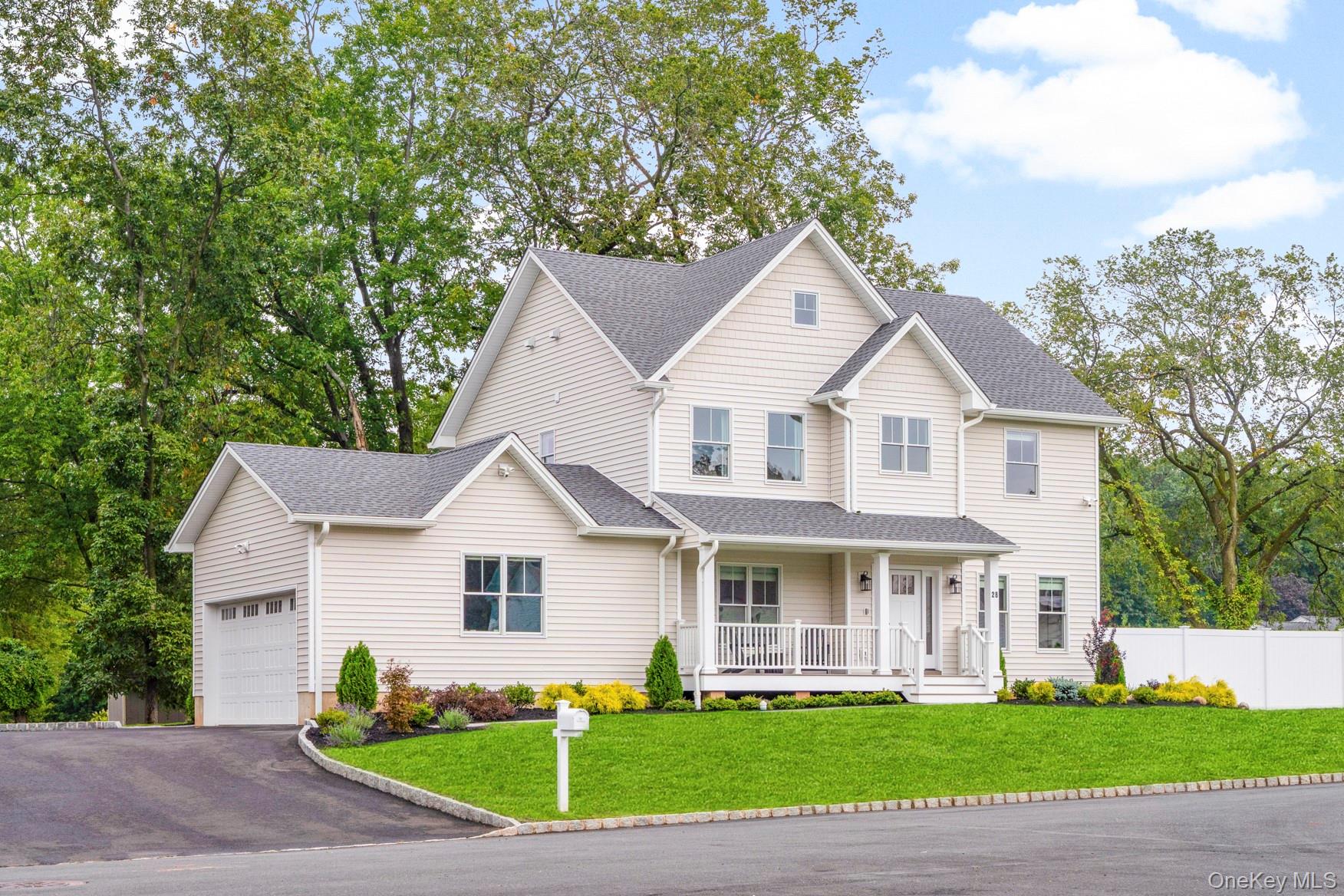 28 Pvt Del Regno Court