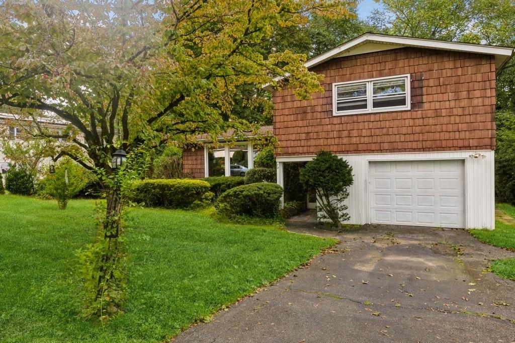 15 Lark Avenue