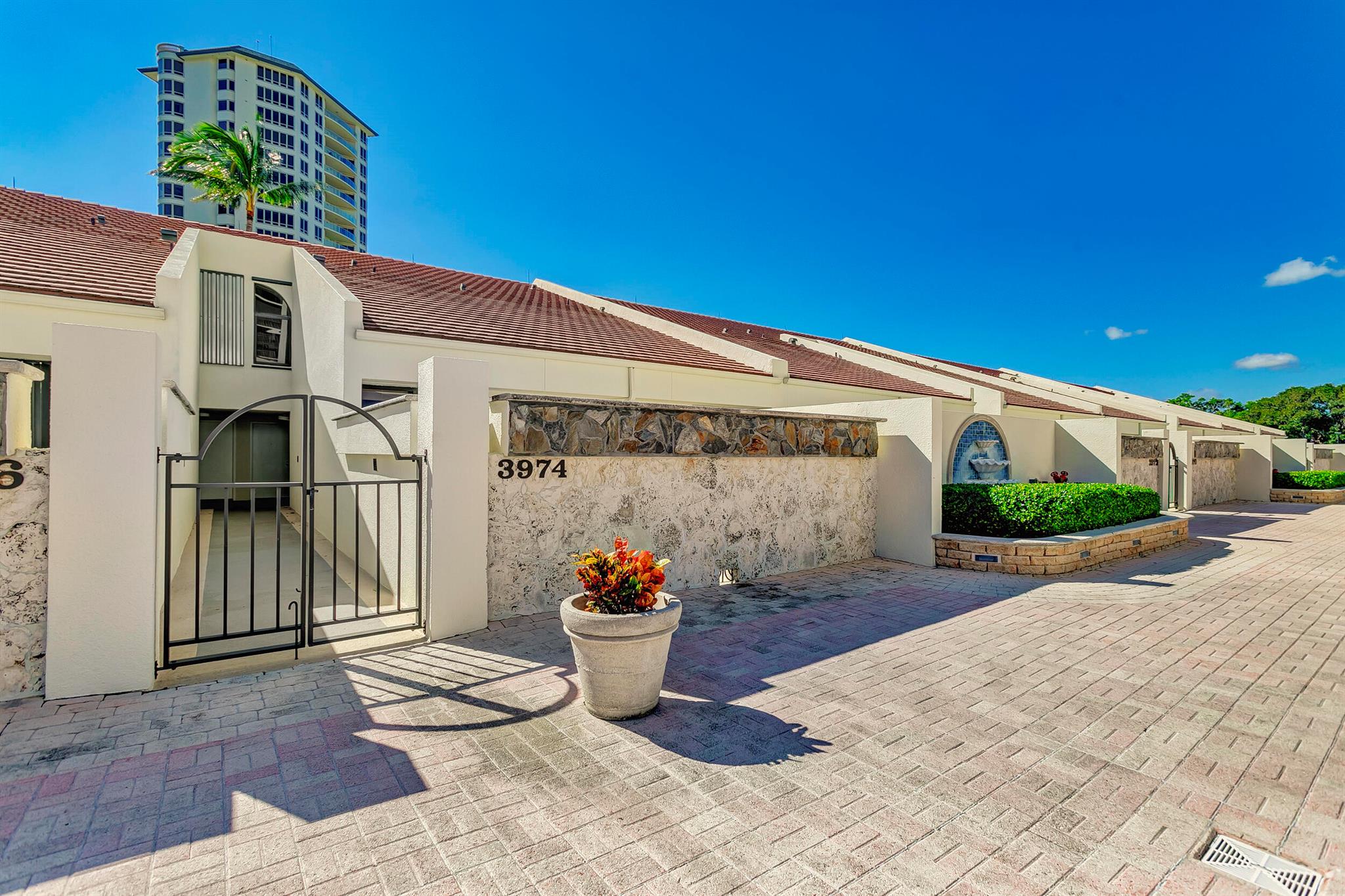 3974 N Ocean Drive 4