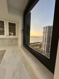 5380 N Ocean Drive 17e