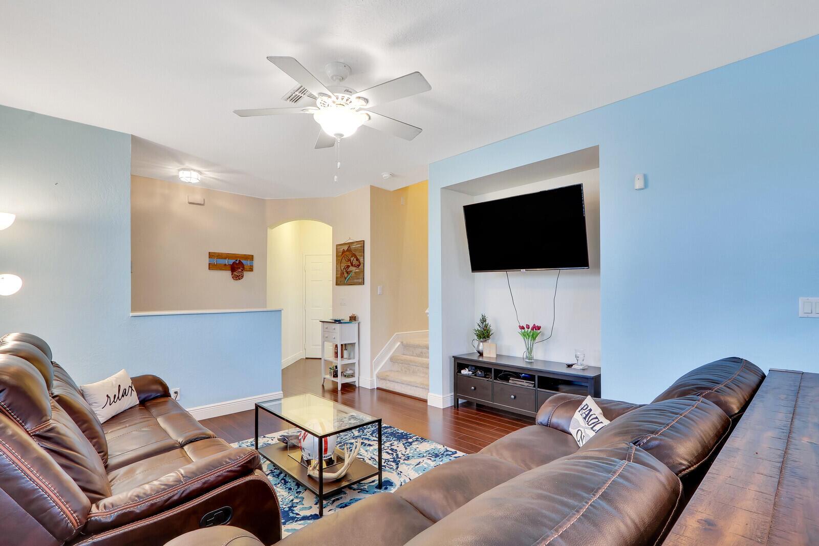 3215 Scarletta Drive