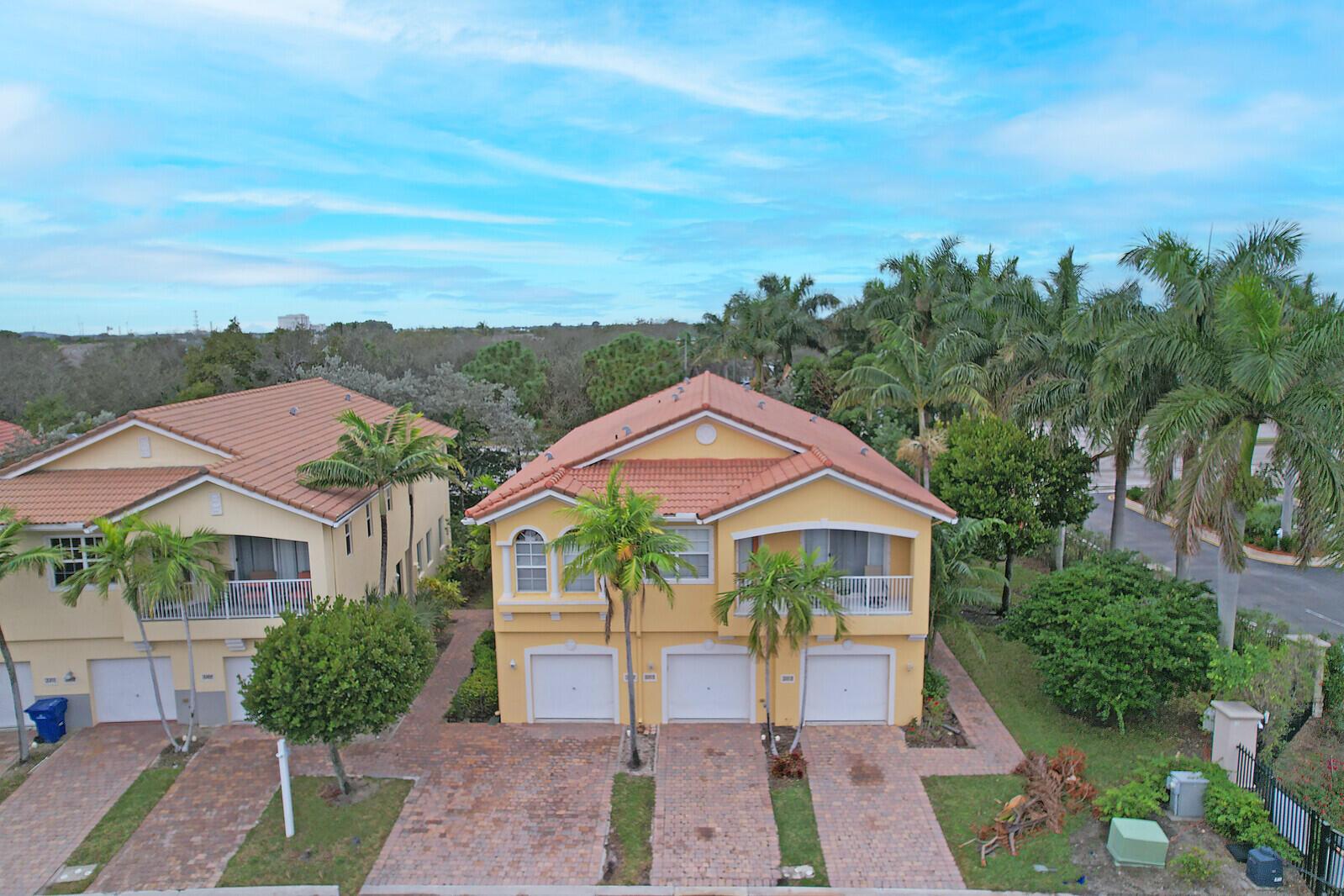 3215 Scarletta Drive