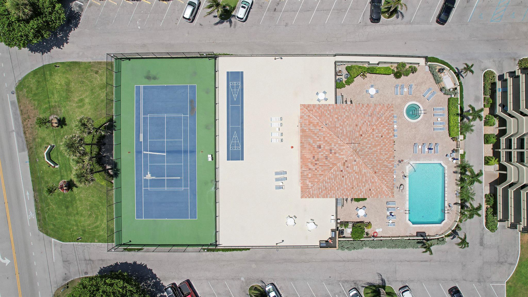 5460 N Ocean Drive 5b