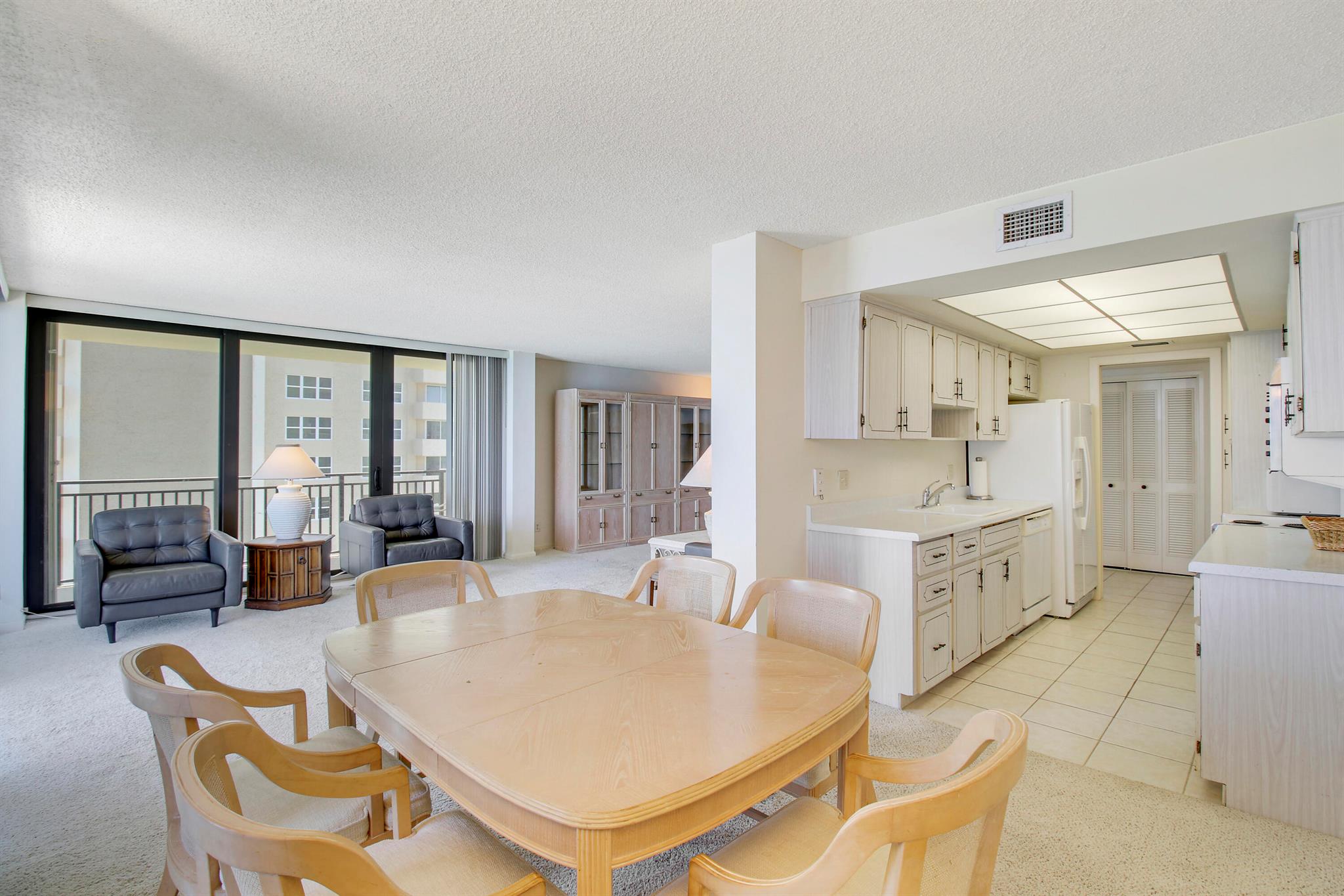 5460 N Ocean Drive 5b