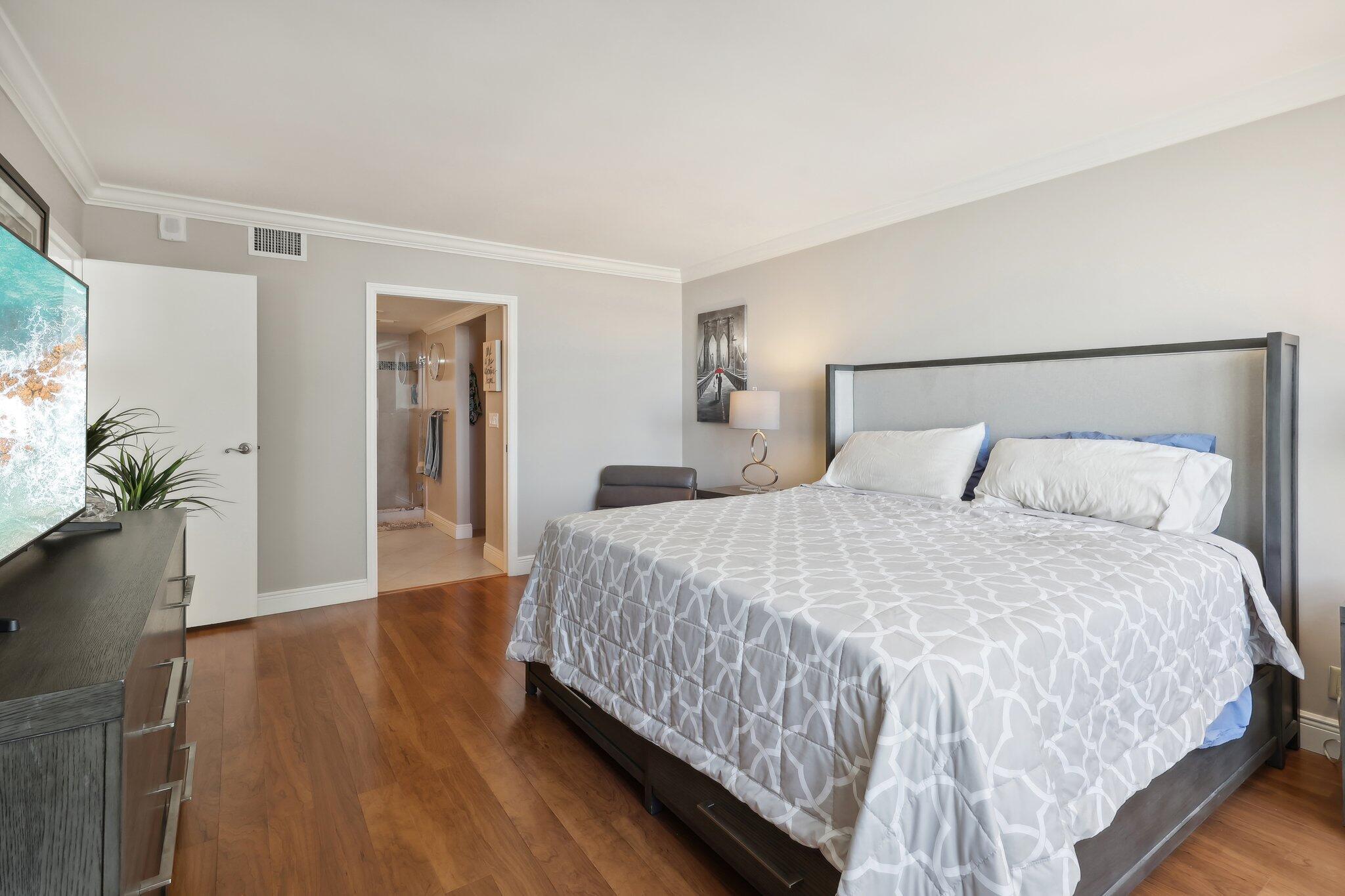 5440 N Ocean Drive 903