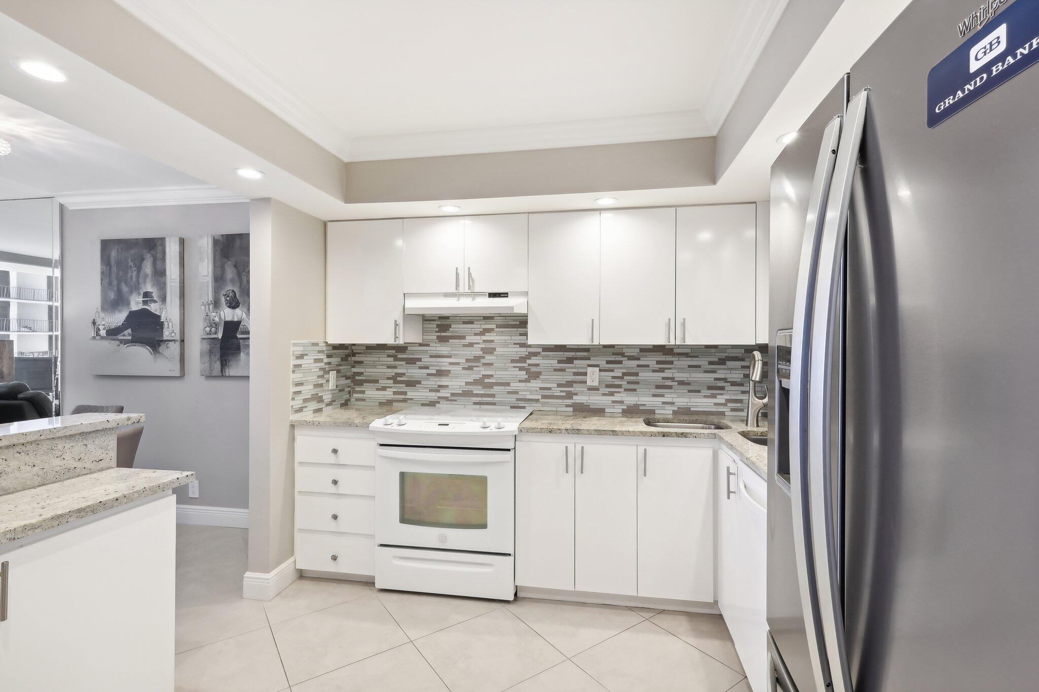 5440 N Ocean Drive 903