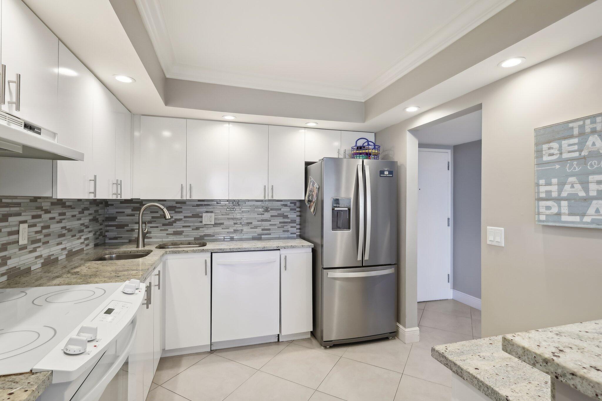 5440 N Ocean Drive 903