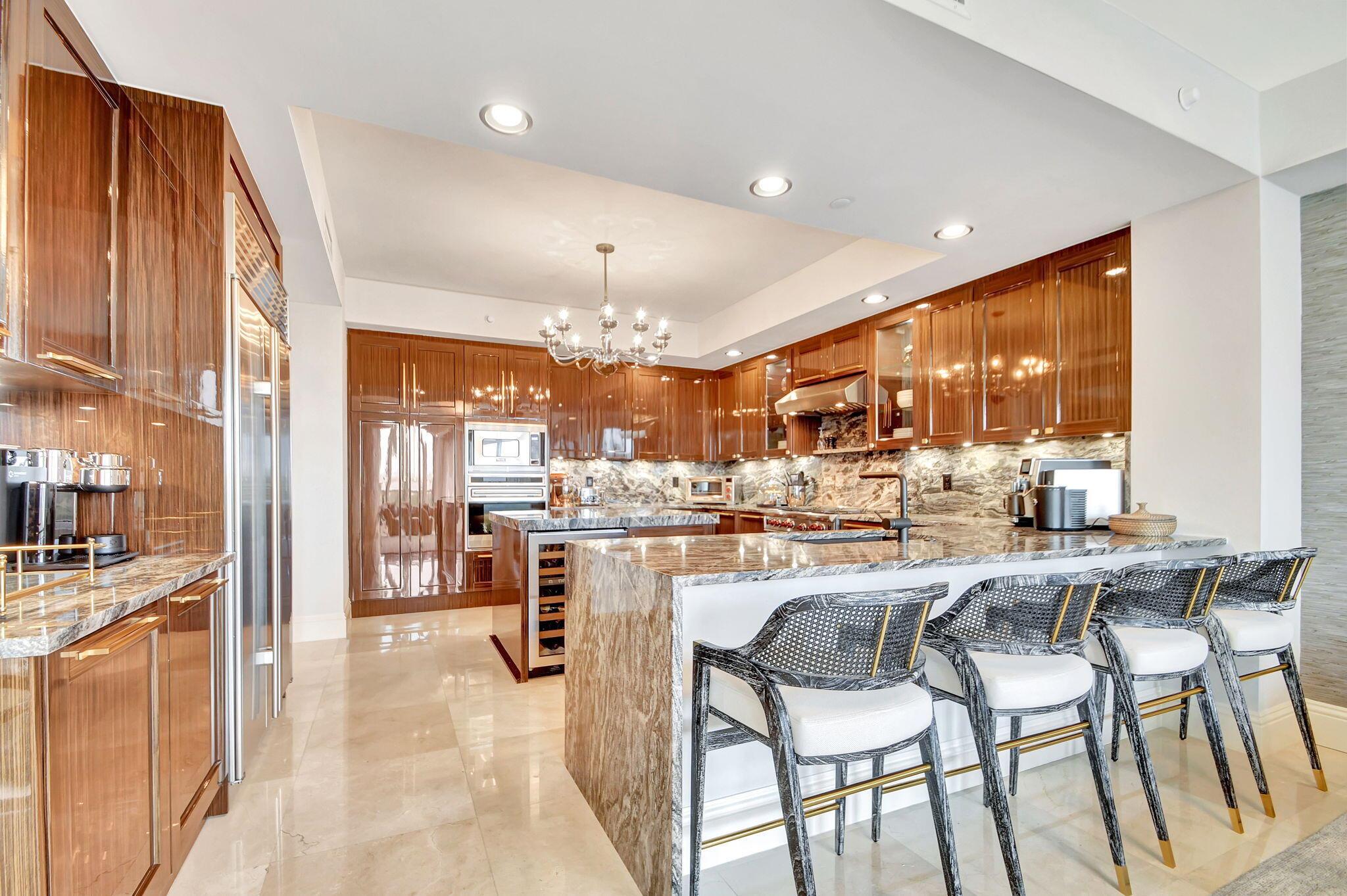 2700 N Ocean Drive 304a