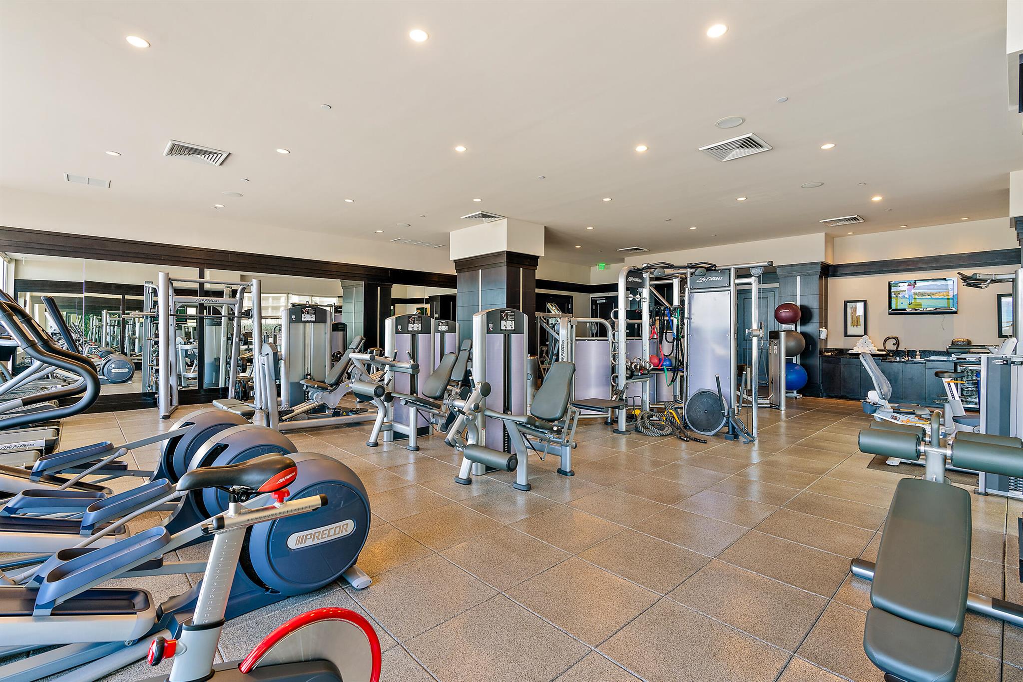 2700 N Ocean Drive 304a