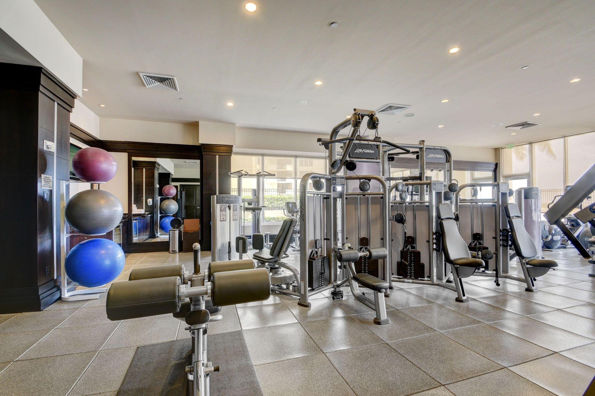 2700 N Ocean Drive 304a