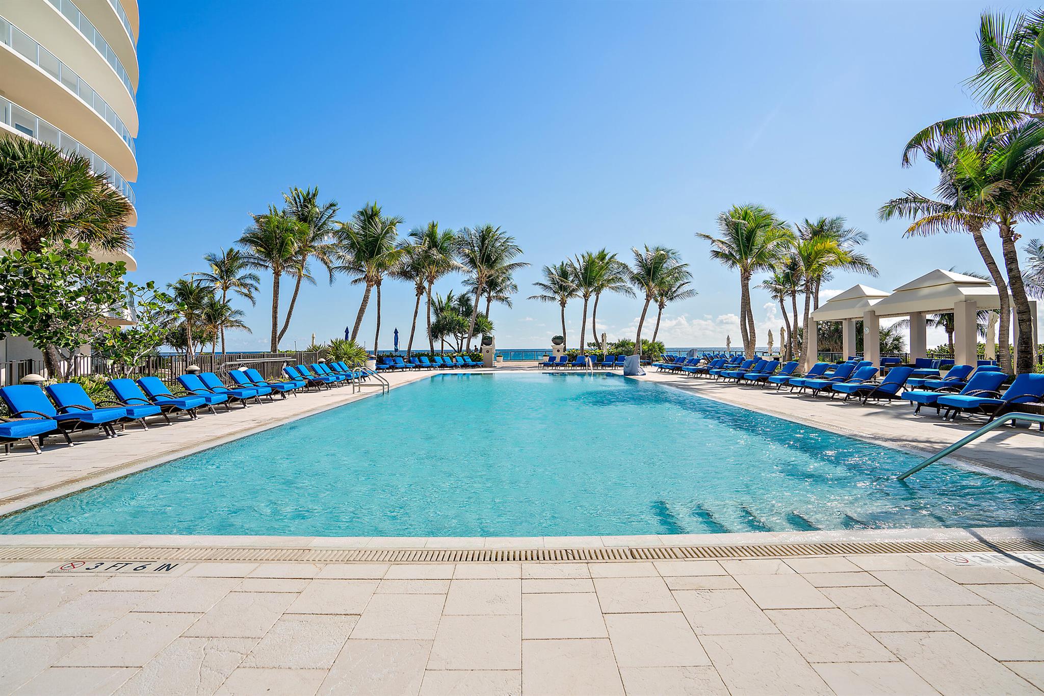 2700 N Ocean Drive 304a