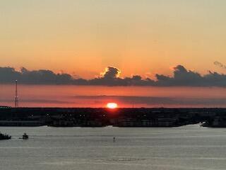 5420 N Ocean Drive 1406