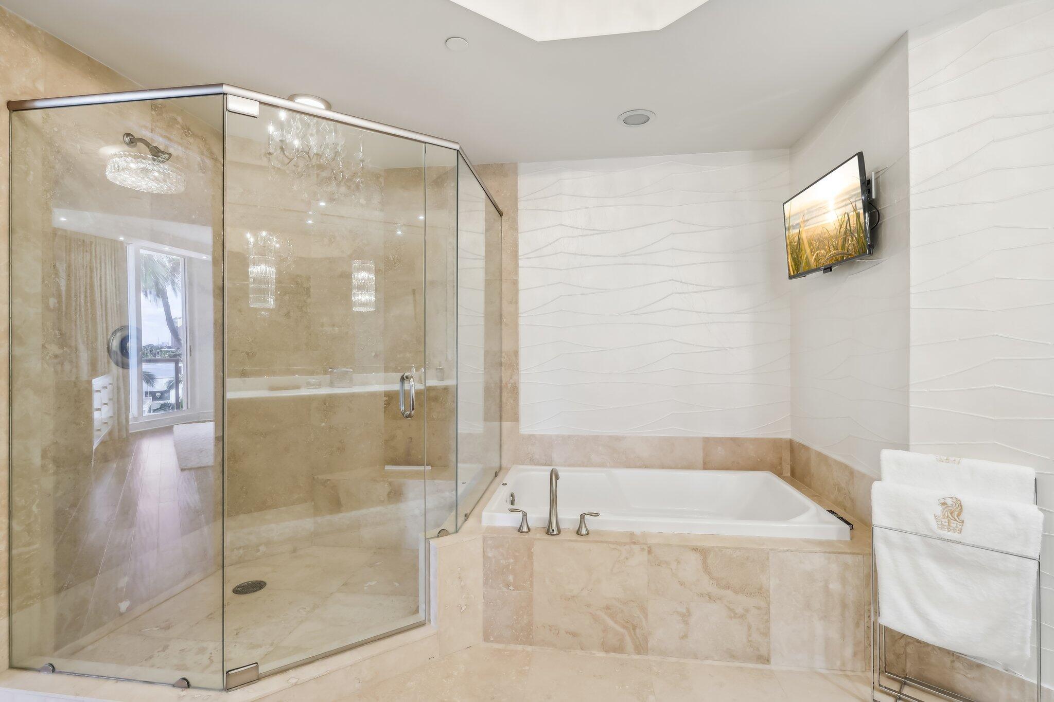 2700 N Ocean Drive 206b