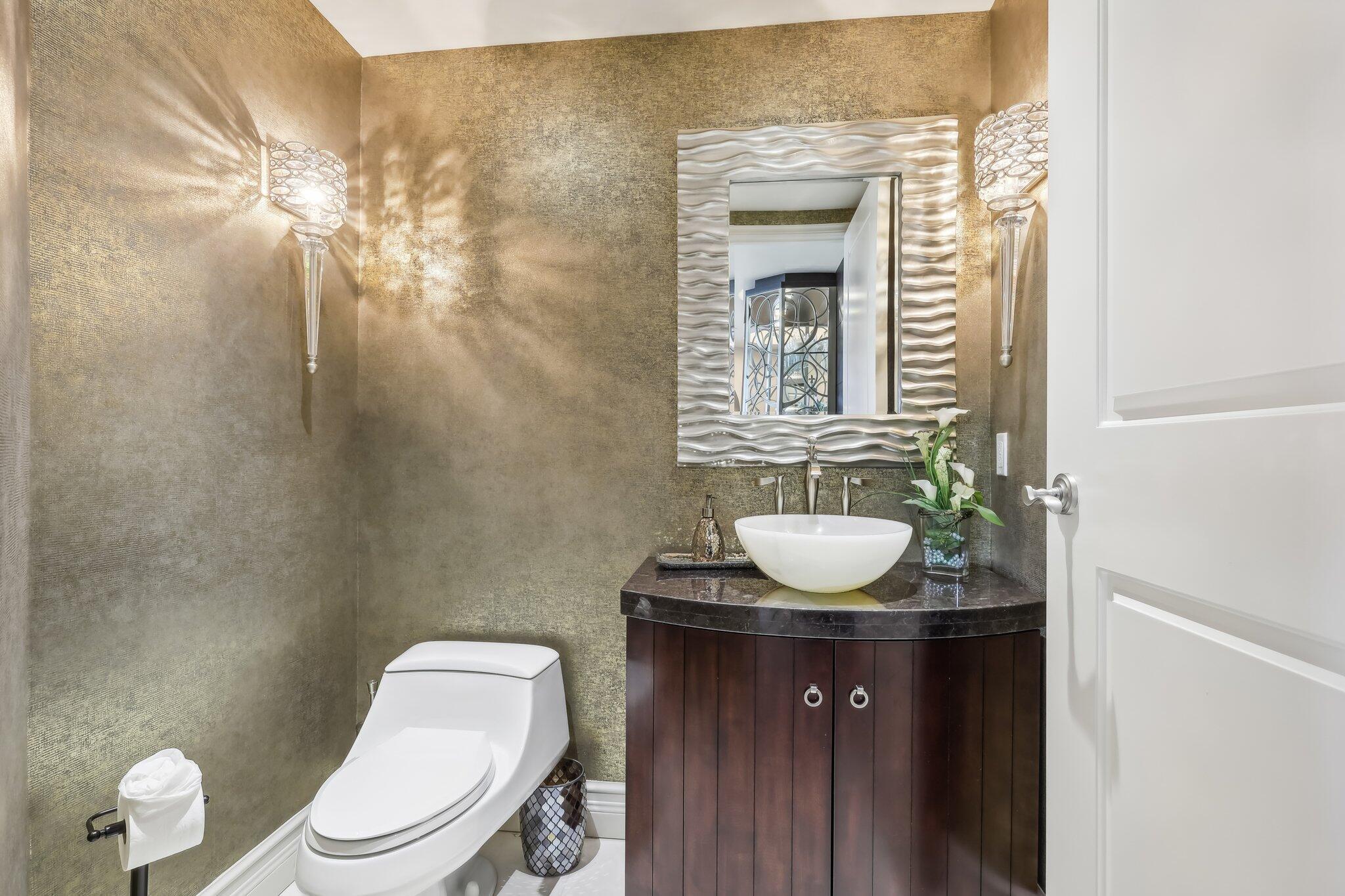 2700 N Ocean Drive 206b