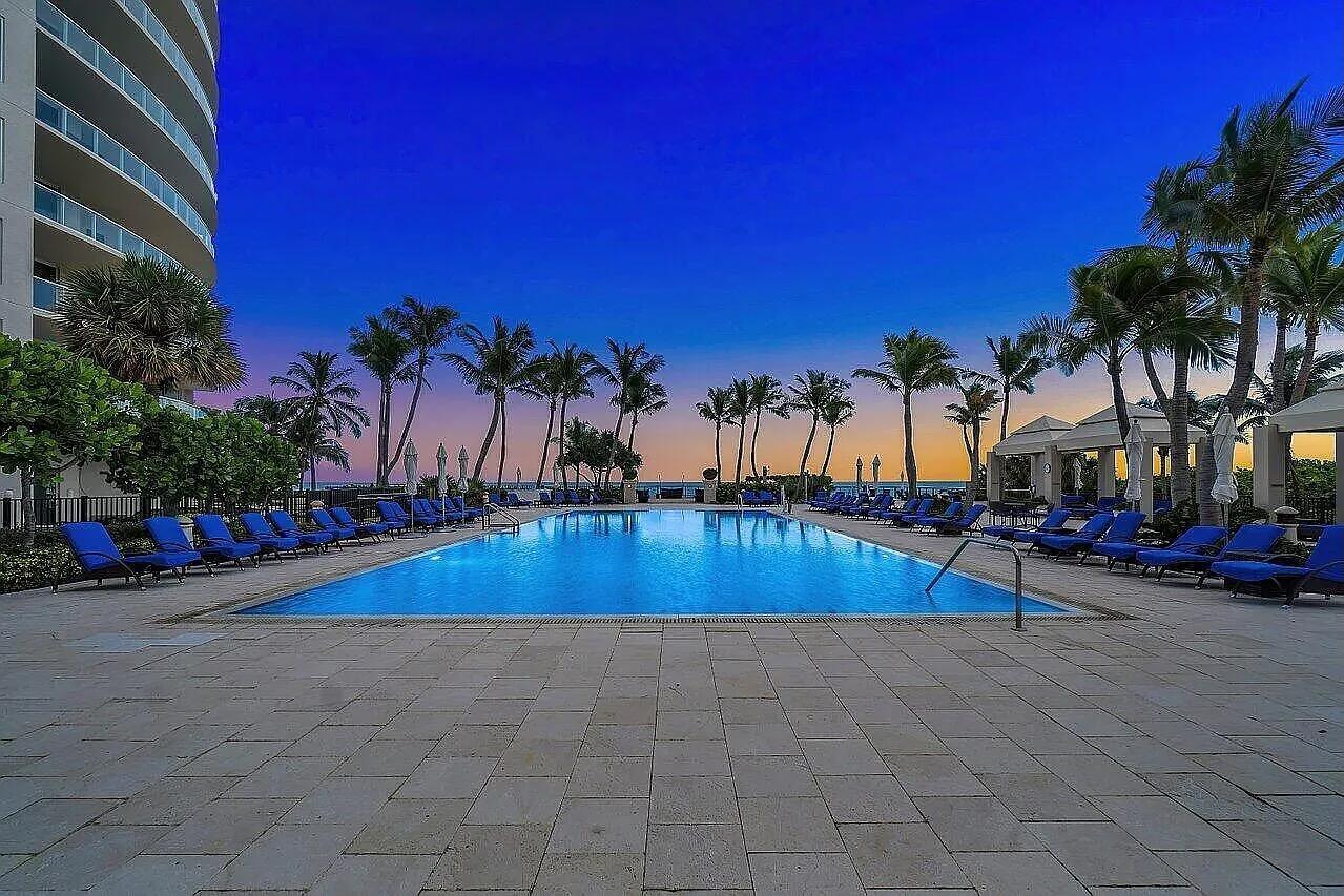 2700 N Ocean Drive 206b