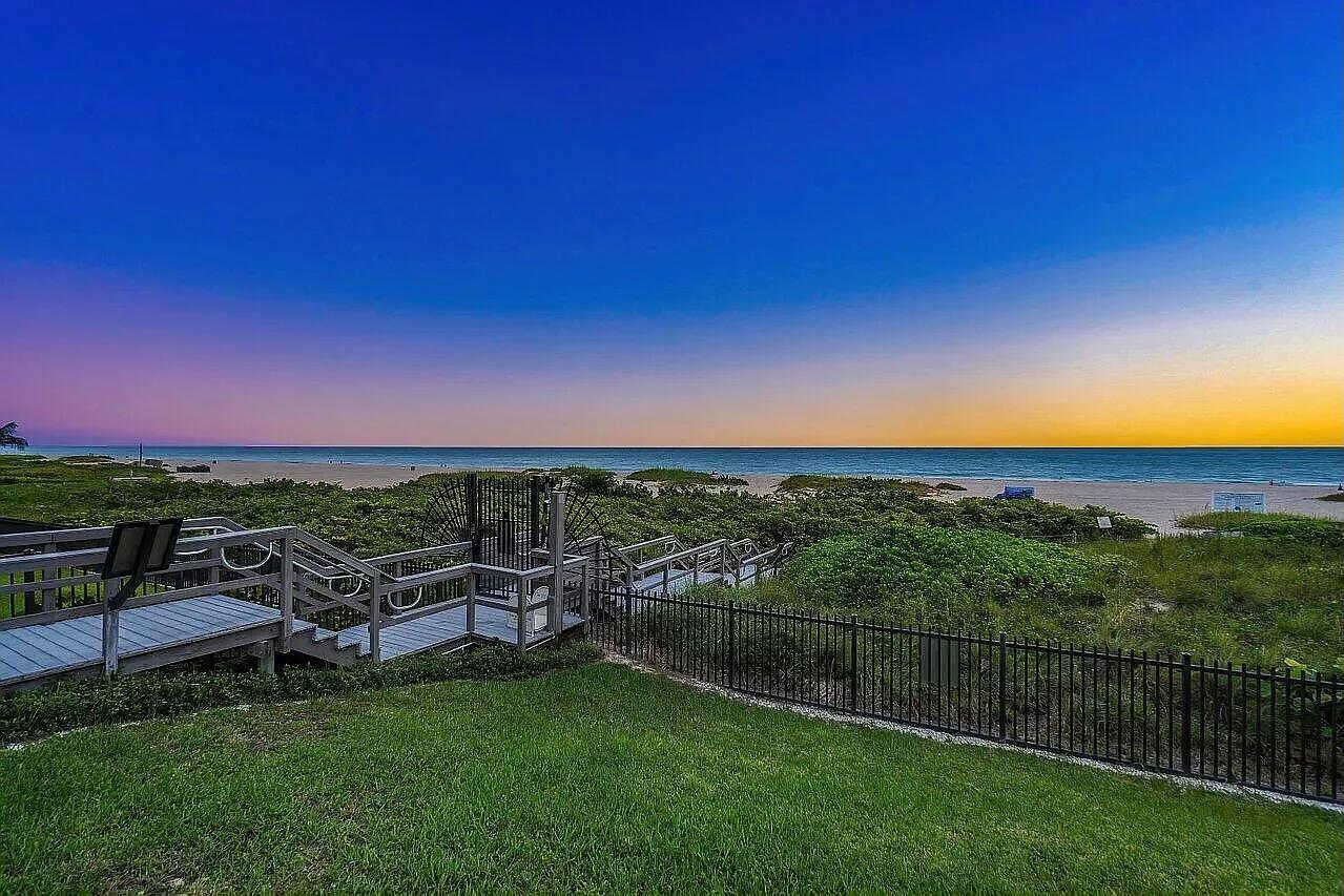 2700 N Ocean Drive 206b