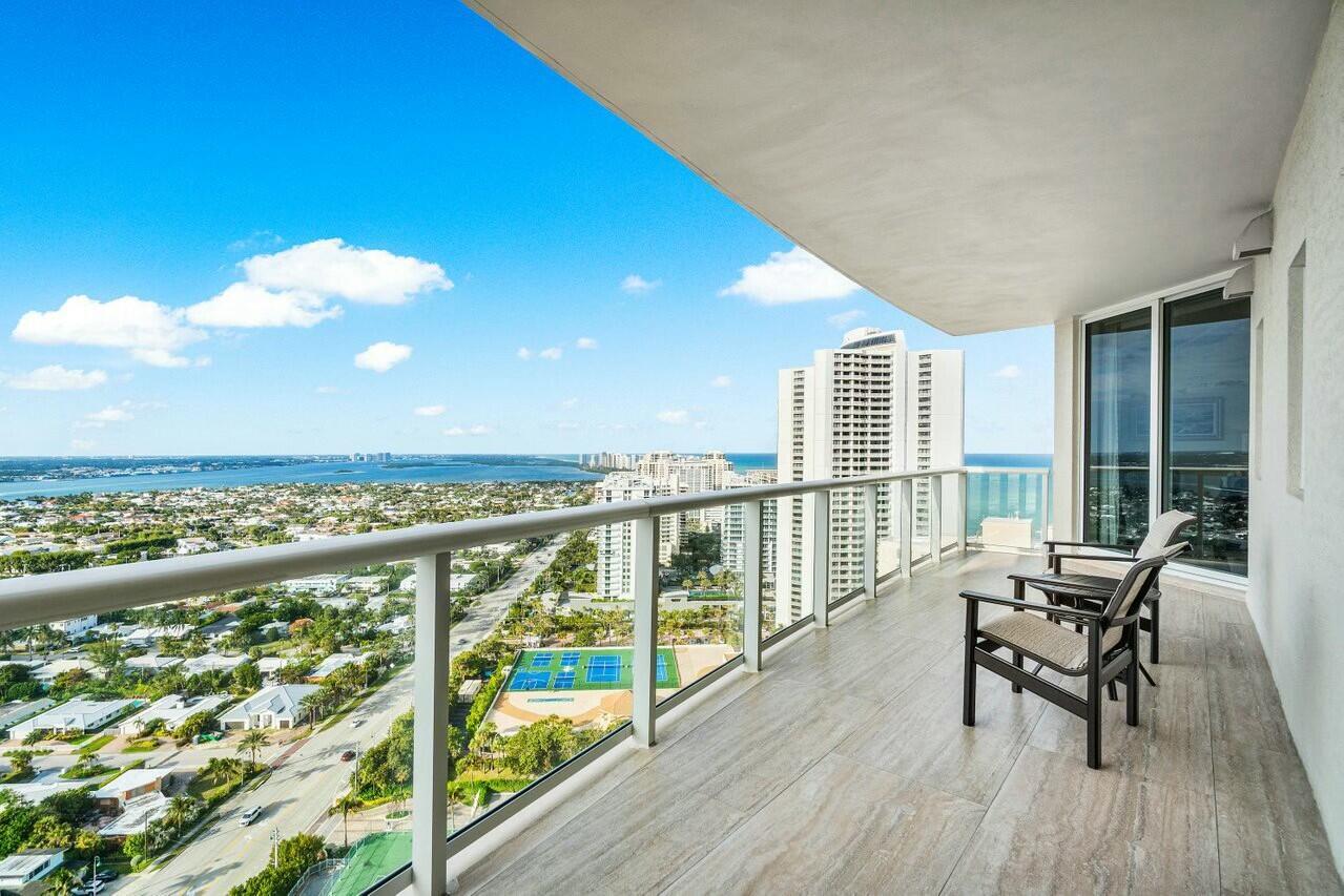 2700 N Ocean Drive 2502b