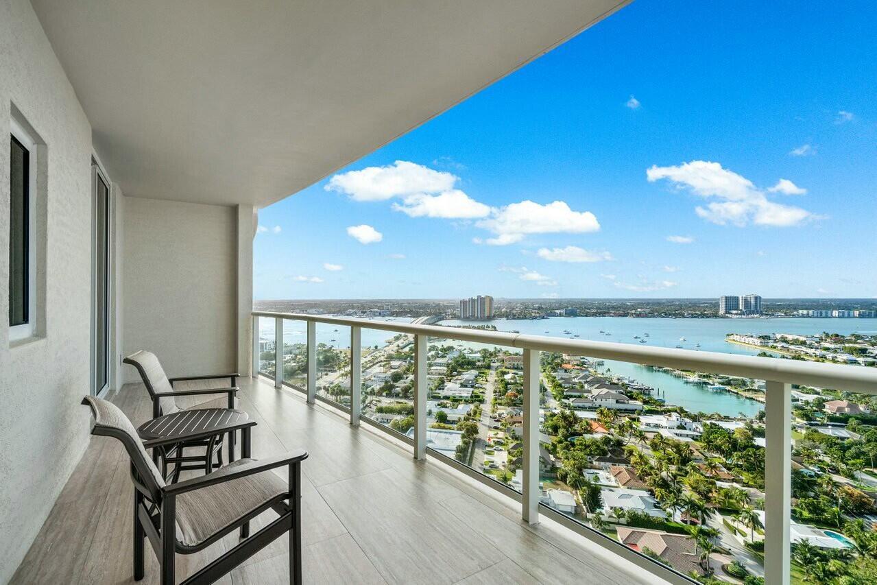 2700 N Ocean Drive 2502b