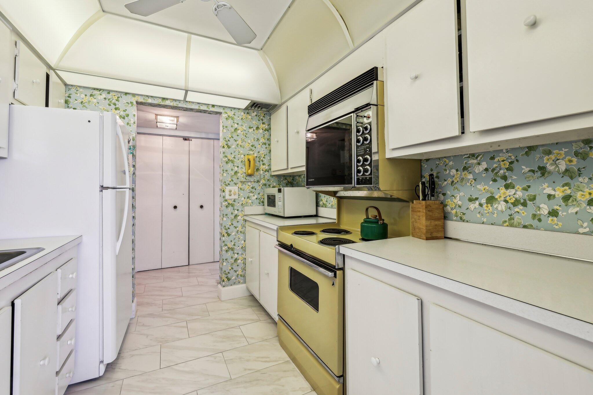 5440 N Ocean Drive 706