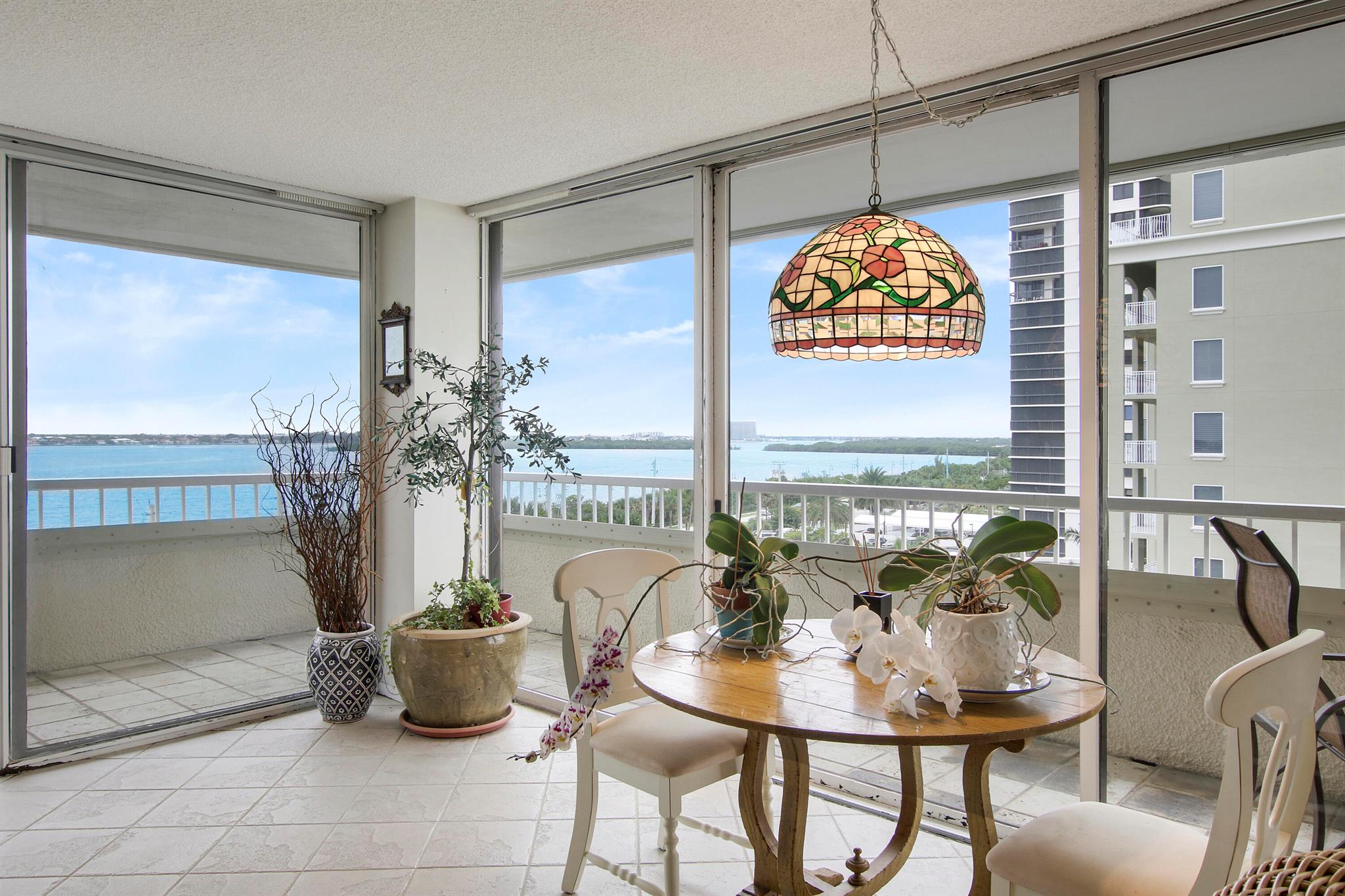 5280 N Ocean Drive 4d