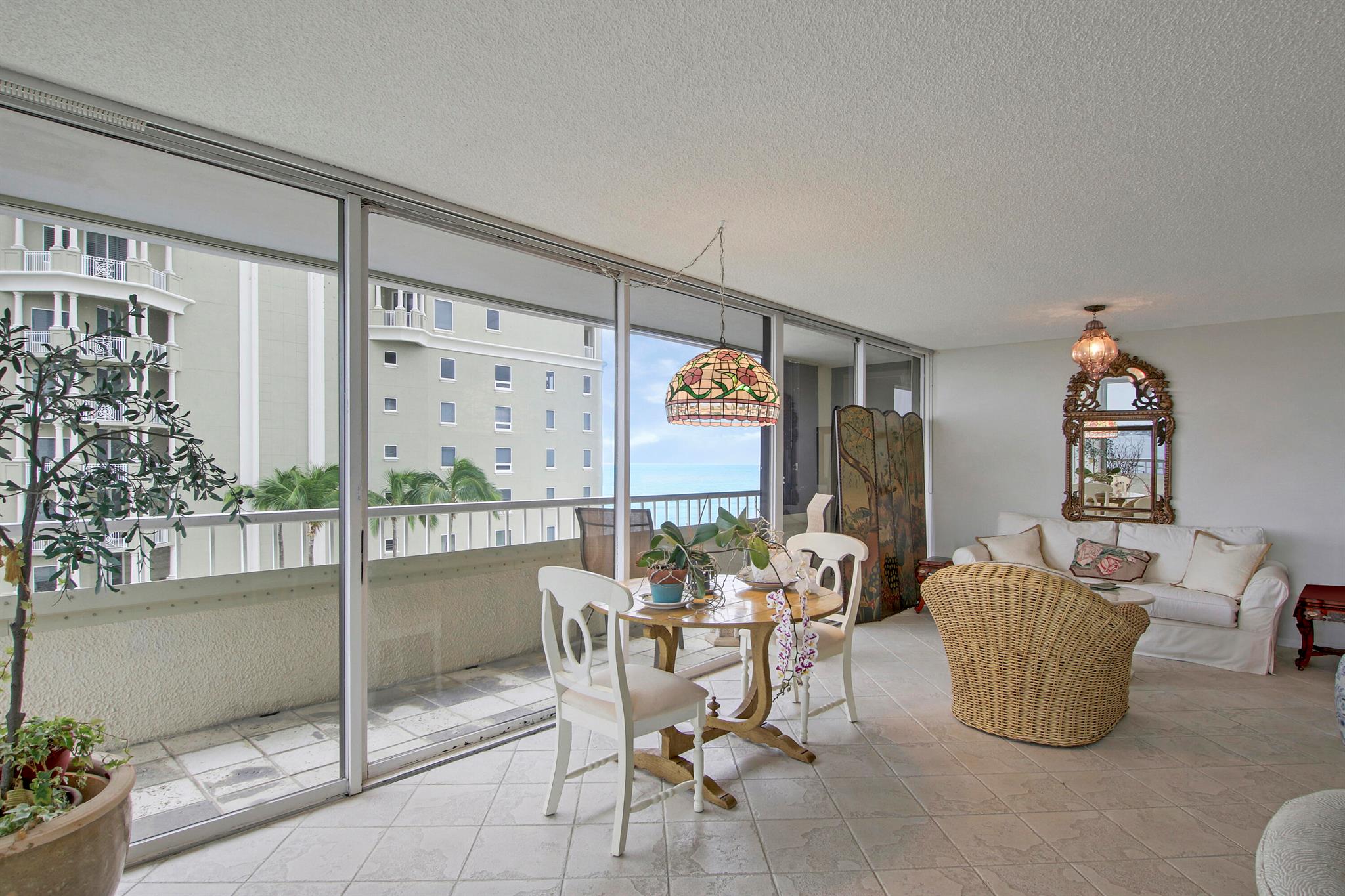 5280 N Ocean Drive 4d