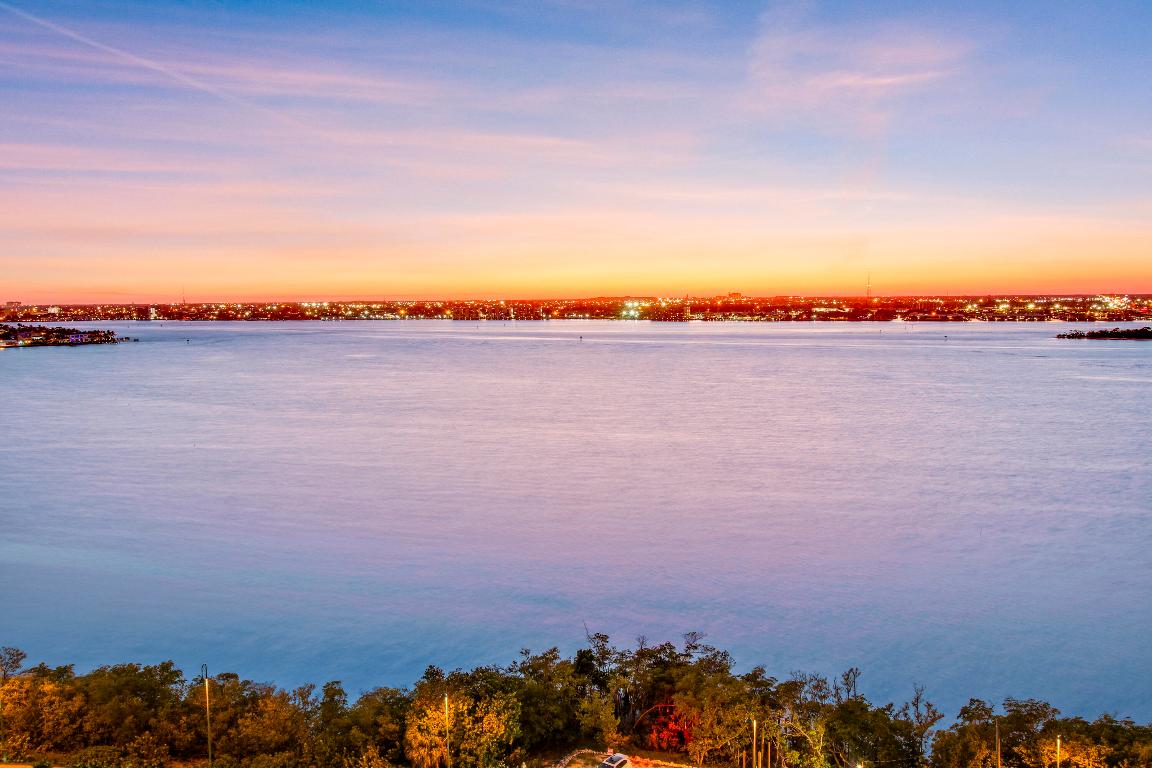 5280 N Ocean Drive 4d