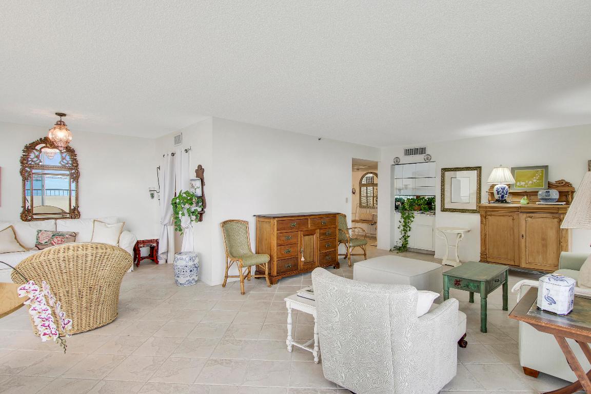 5280 N Ocean Drive 4d