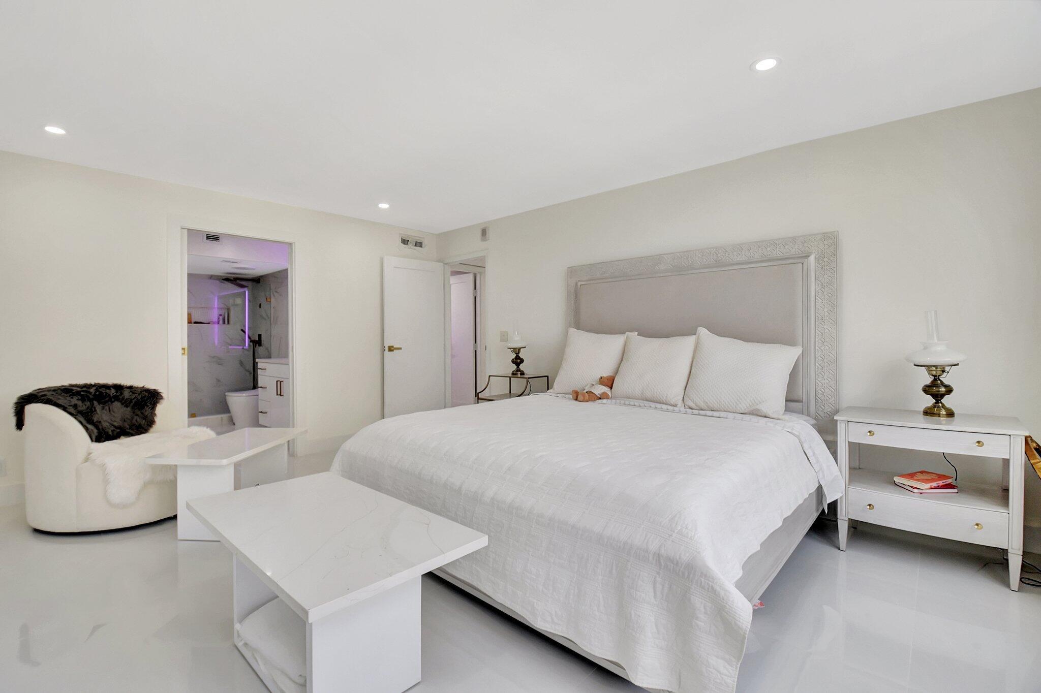 5440 N Ocean Drive 1002