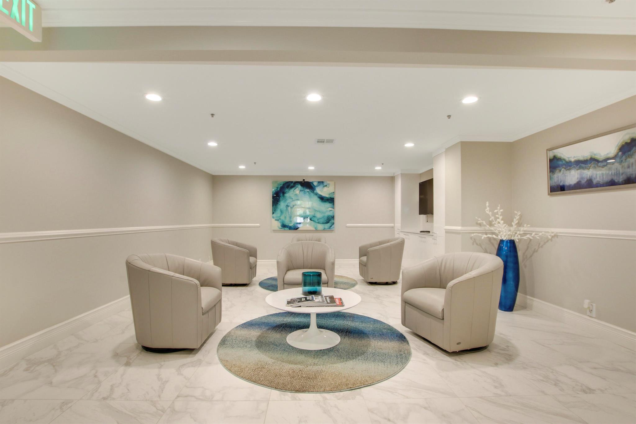 5280 N Ocean Drive 8b