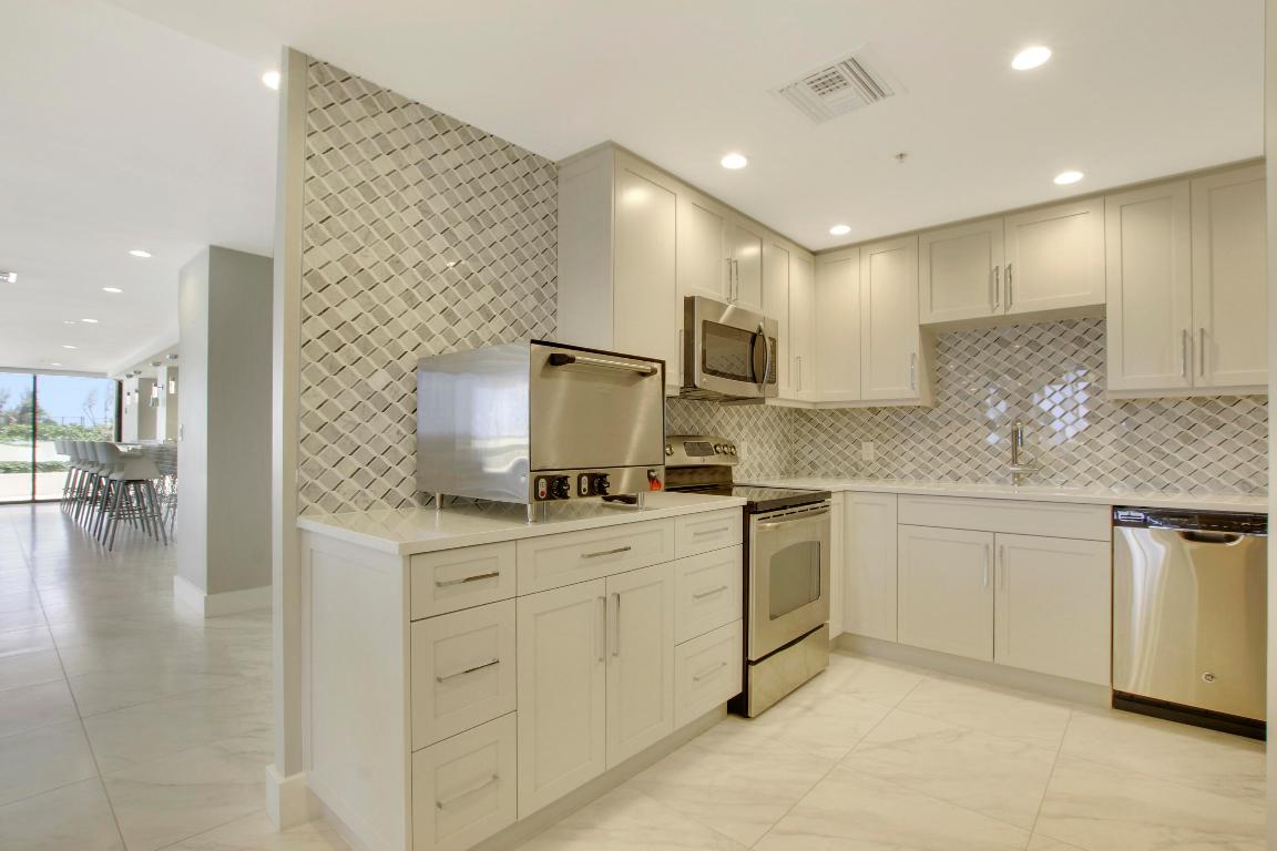 5280 N Ocean Drive 8b