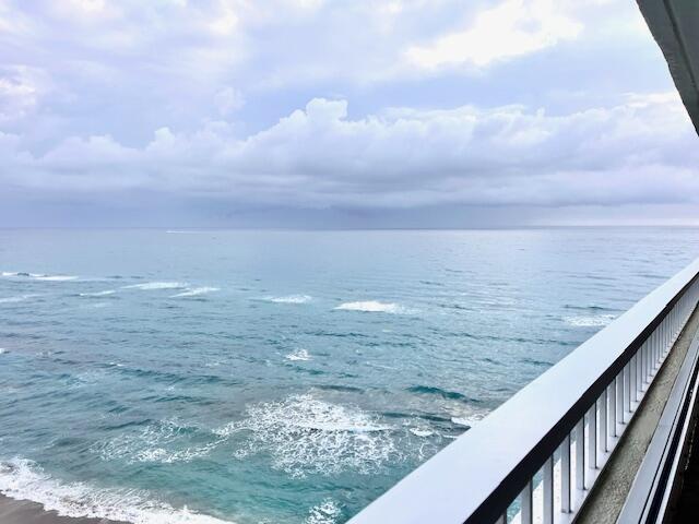 5280 N Ocean Drive 8b